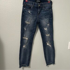 Express Skinny ankle/mid rise ripped jeans size 2